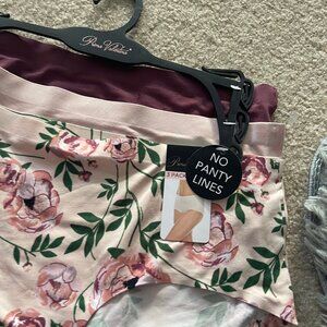 NEW Prima Valentina Brand Comes with hanger set of 3